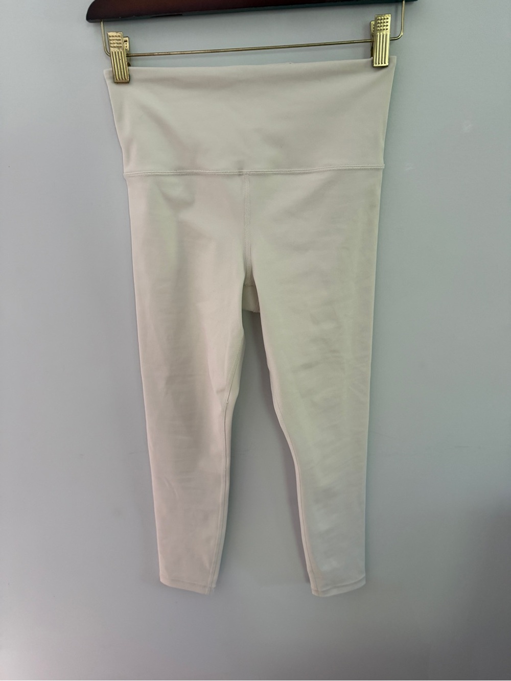 Athleta 7/8 Elation Tight XS NWOT Bone White